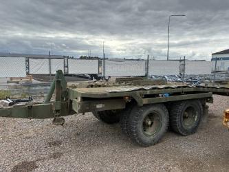  Militärvagn maskintrailer