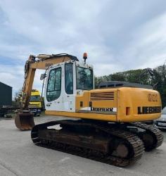 Liebherr R 900 C