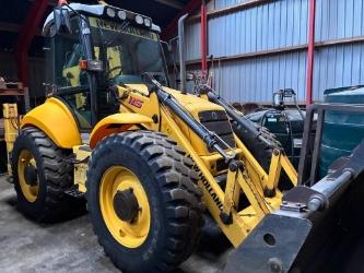 New Holland LB 115