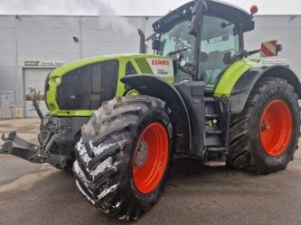 CLAAS Axion 960