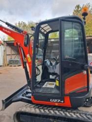 Kubota U 27-4