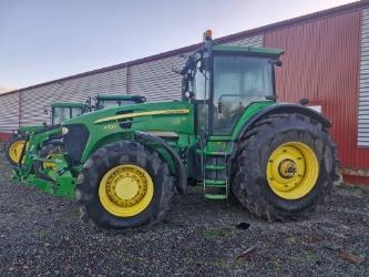 John Deere 7730