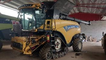 New Holland CR 9.90