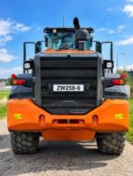 Hitachi ZW250-6