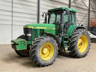 John Deere 7810