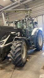 Valtra Q245