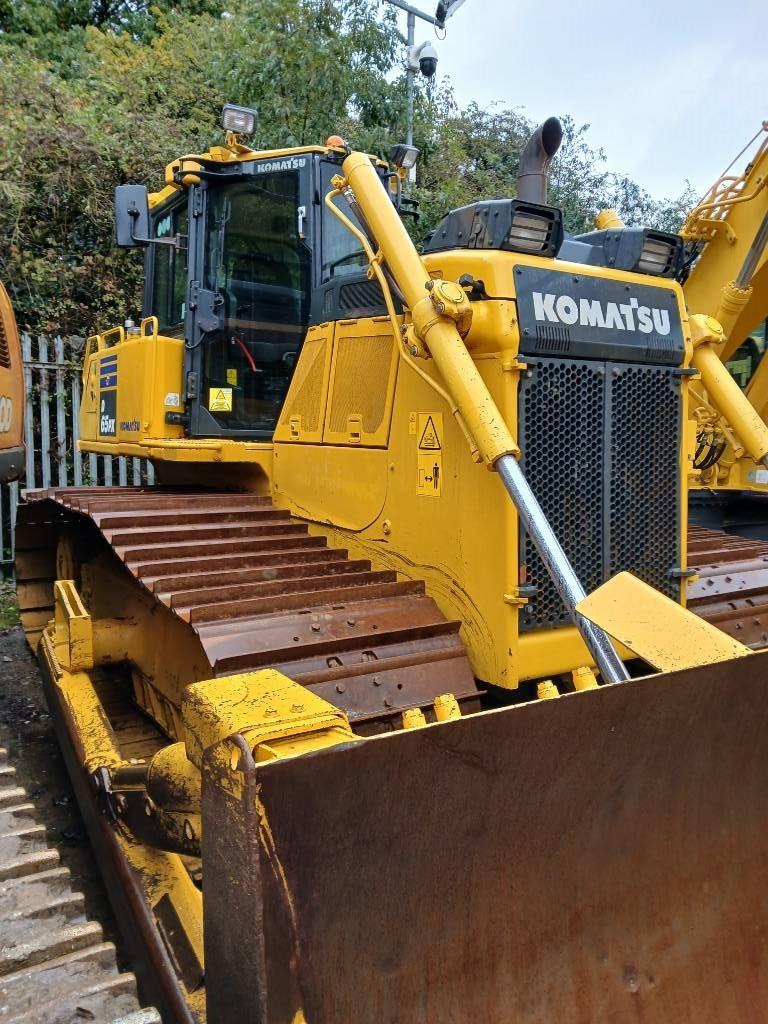 Komatsu D 65 PX-18 Crawler dozers
