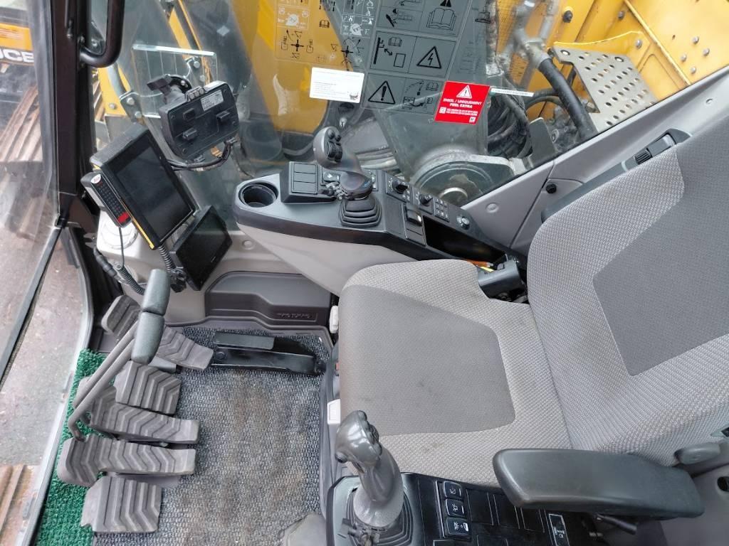 Volvo EC 235 Bandgrävare