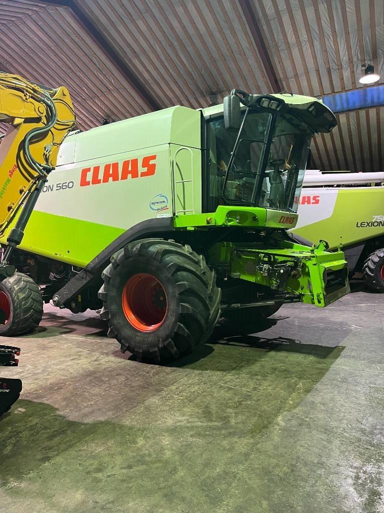 CLAAS Lexion 560 Combine harvesters