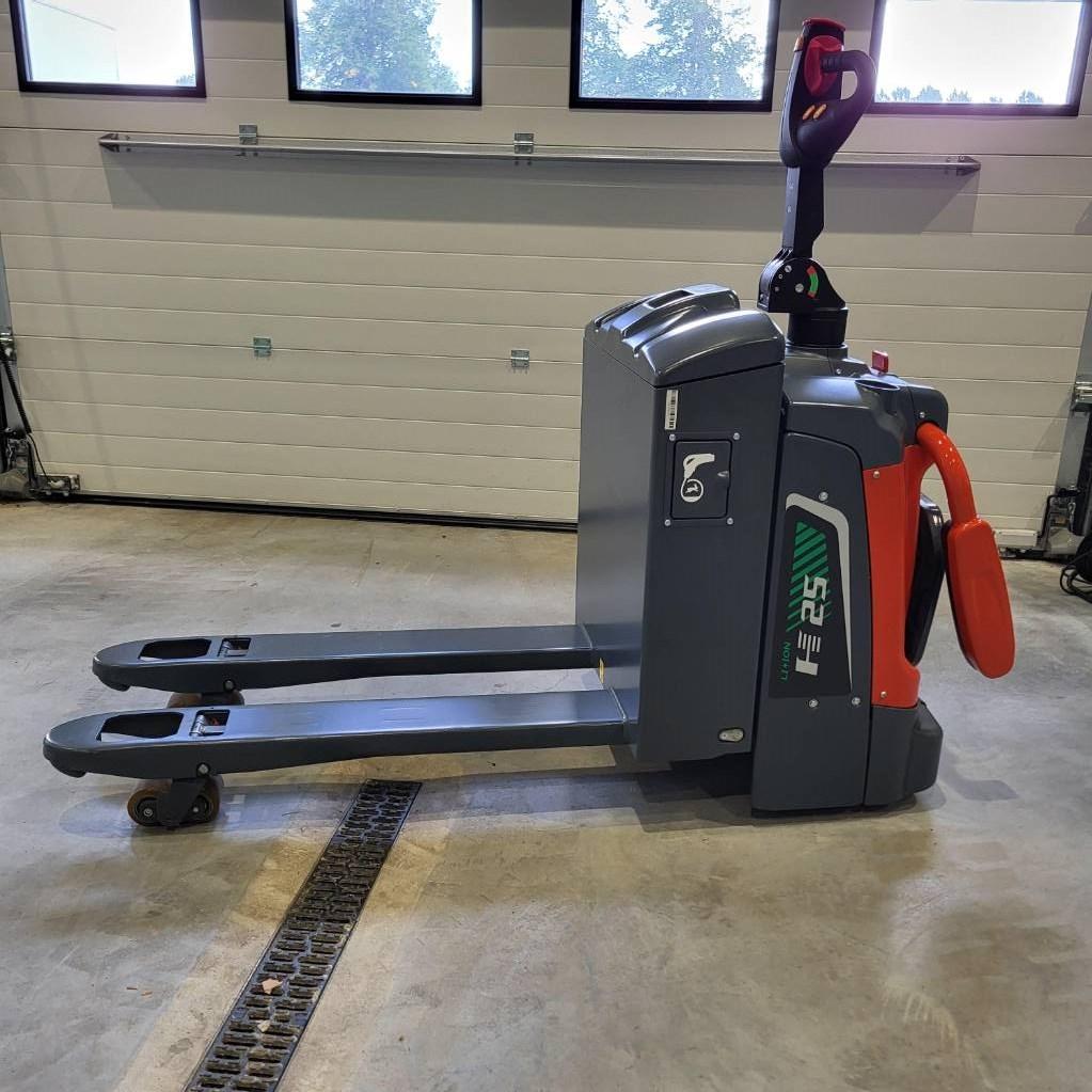 Heli CBD25 2500 kg Litium HYR/KÖP Low lifter with platform