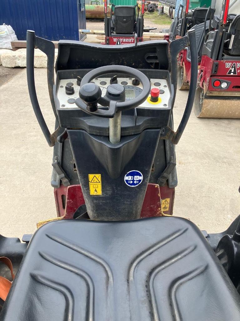 Bomag BW 80 AD-5 Twin drum rollers