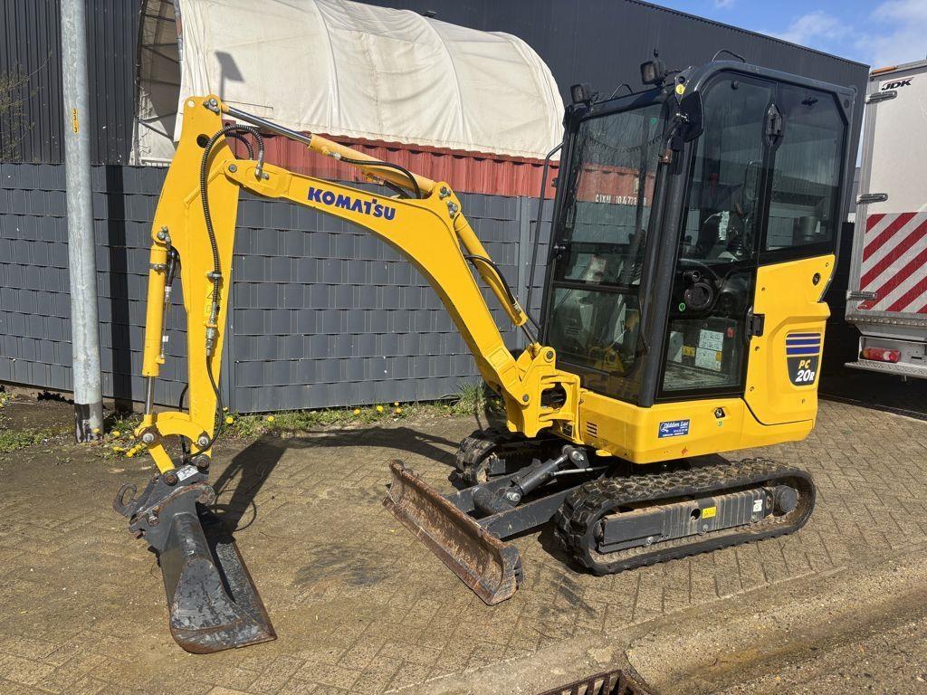 Komatsu PC20R5 Auto's