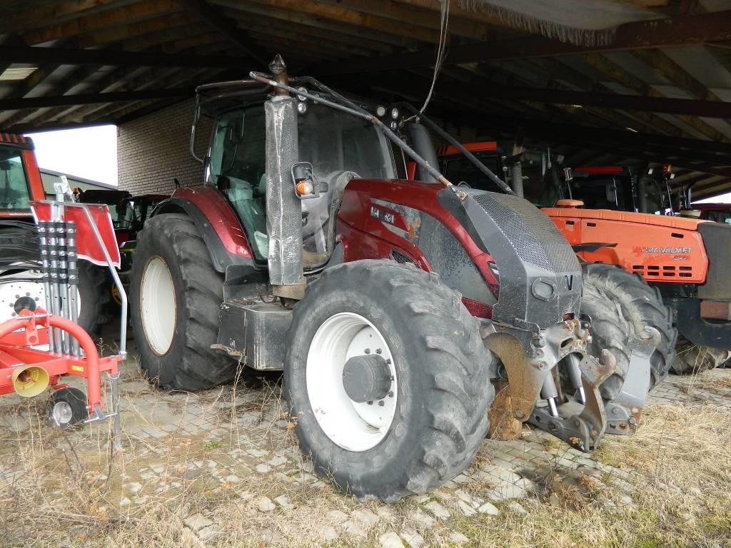 Valtra T 234 V Traktori
