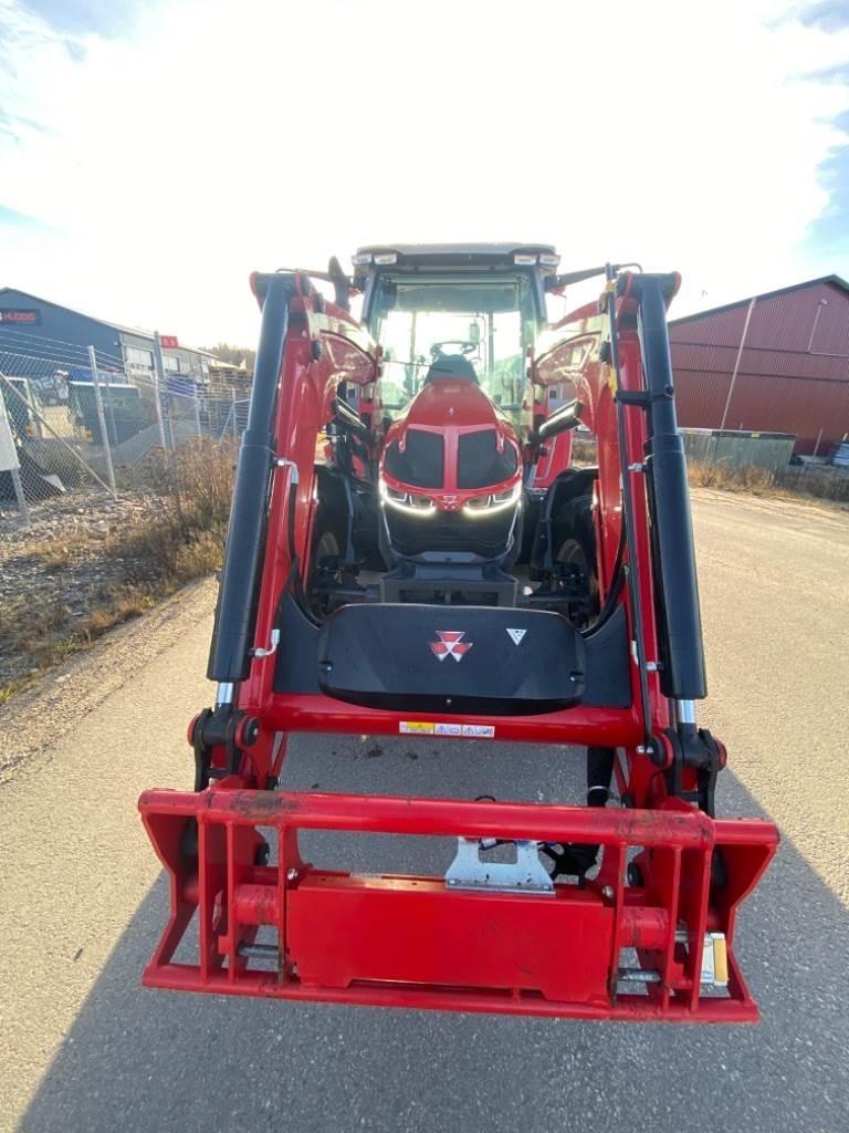 Massey Ferguson 5S.145 Trattori