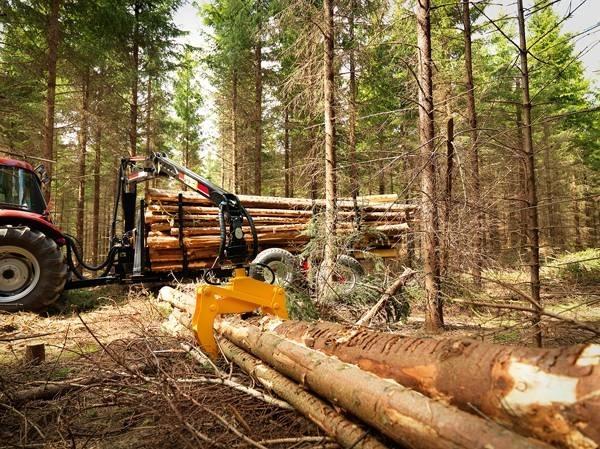 Mowi 850 Skogsvagnar