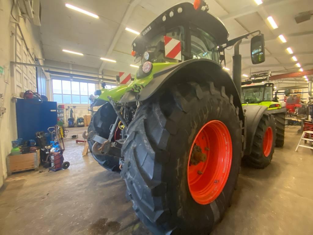 CLAAS Axion 870 Cmatic Traktoren