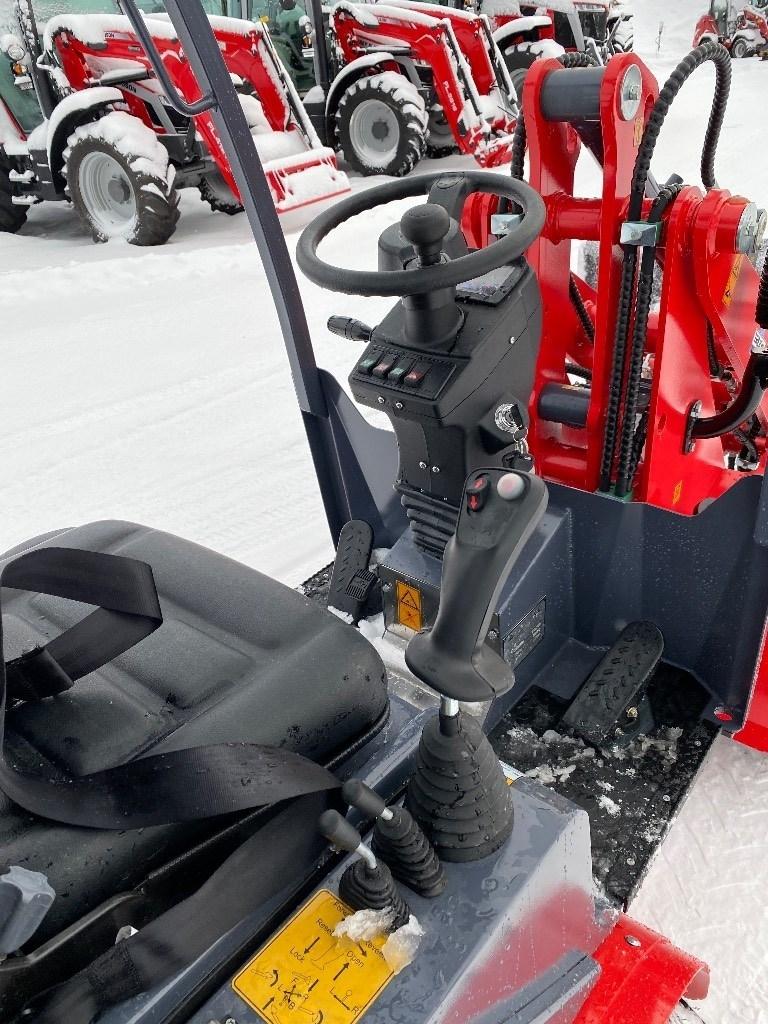 Flexitrac 1126 Kompaktlastare med Snöskopa Kompaktlastare