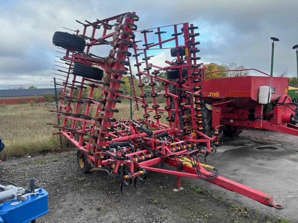 Väderstad NZG 800 Harvar