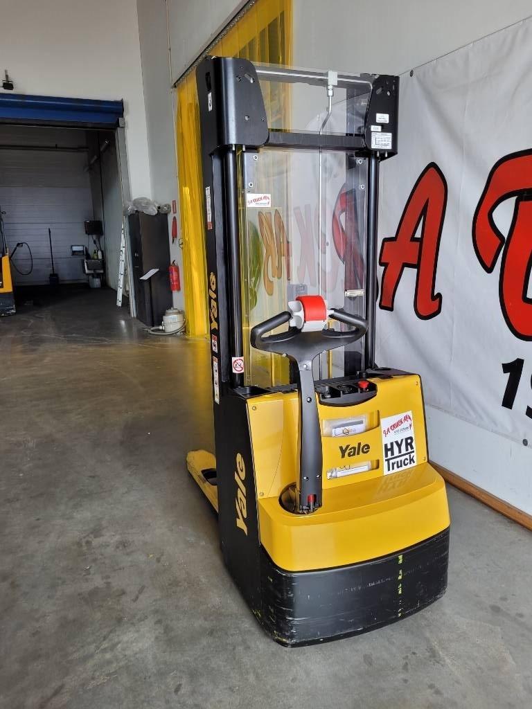 Yale MS12. Ledstaplare 1200kg 3430mm Pedestrian stackers