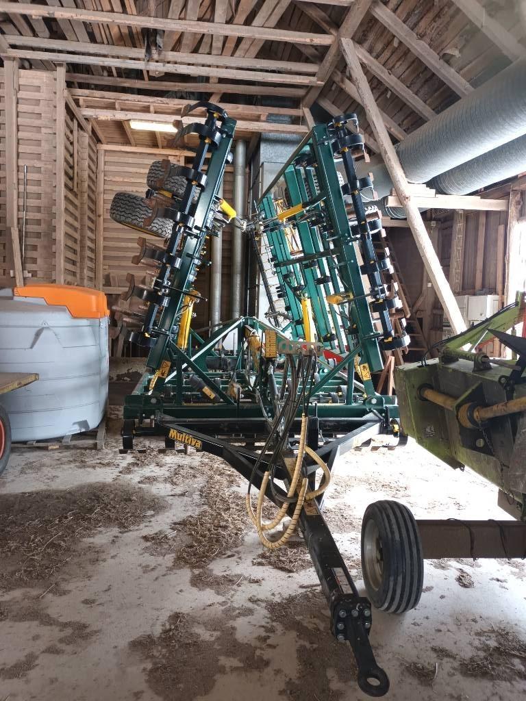 Multiva Topline Gradas