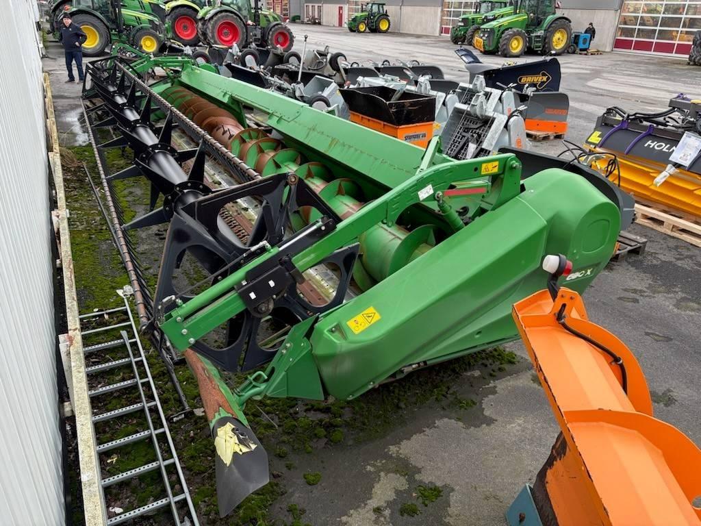 John Deere 630X Skärbord