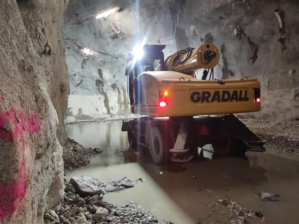 Gradall XL 3300 Muut maanalaiset louhintalaitteet
