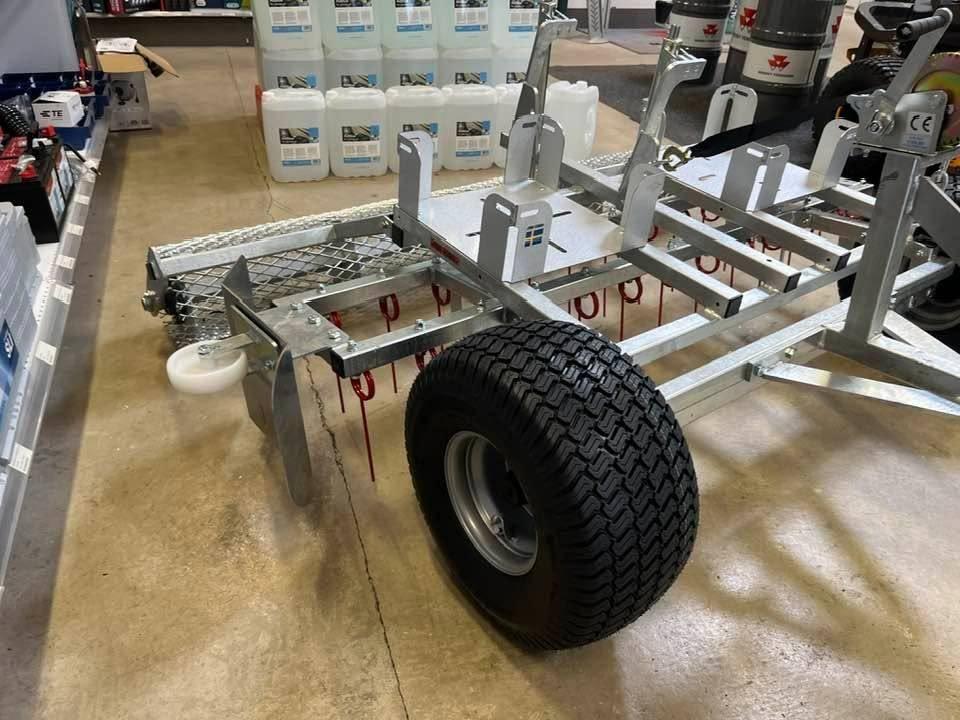 Pro-Terra Ridhusharv med rulle Made in Sweden Tillbehör
