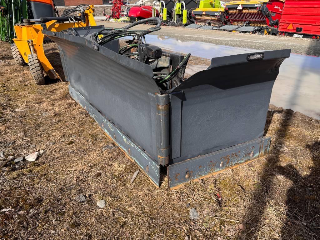 Stark UA420U Snow blades and plows