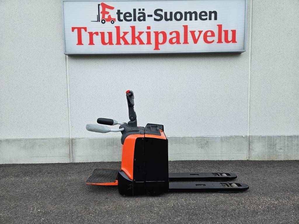 Toyota LPE 200 Lavansiirtotrukit ajotasolla