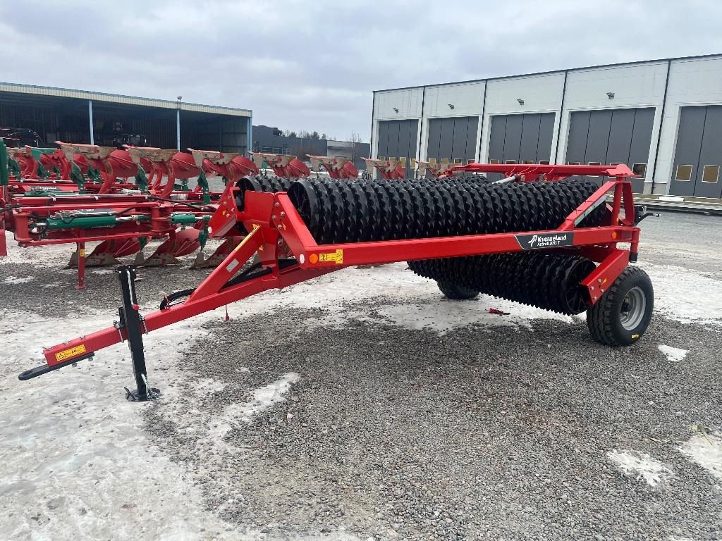 Kverneland Actiroll 830 Rollers