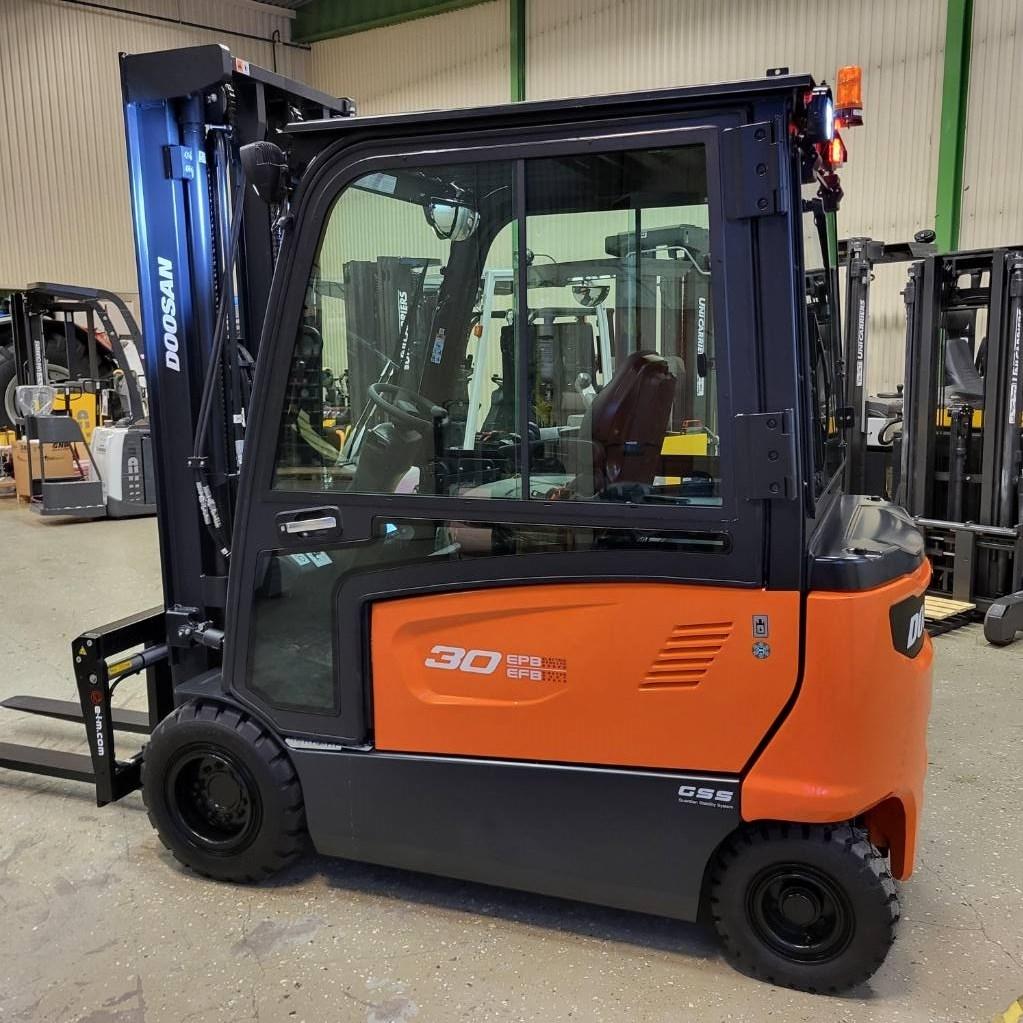 Doosan B30X-7 PLUS 3000kg 5560mm HYR/KÖP Electric forklift trucks