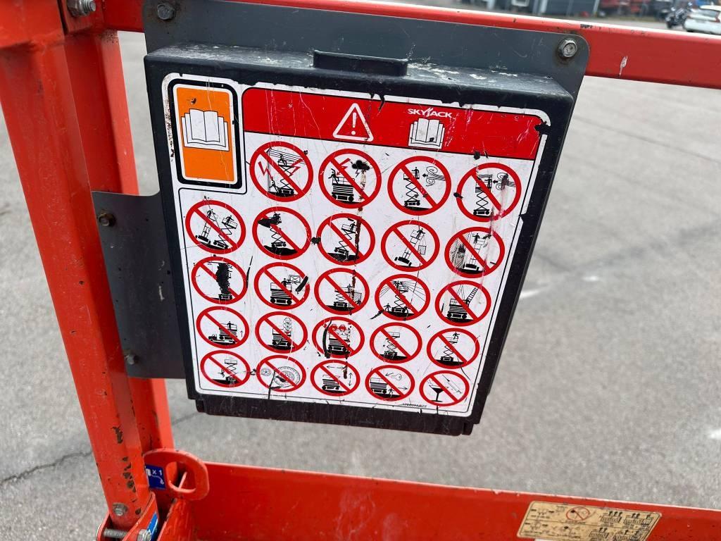 SkyJack SJ 4626 Piattaforme a pantografo