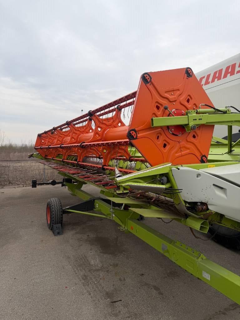 CLAAS Lexion 670 Mähdrescher