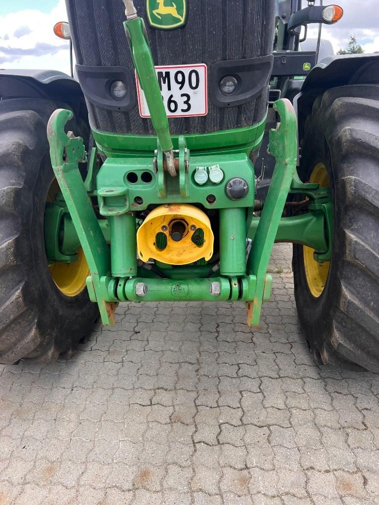 John Deere 6210 R AutoPower Tractors