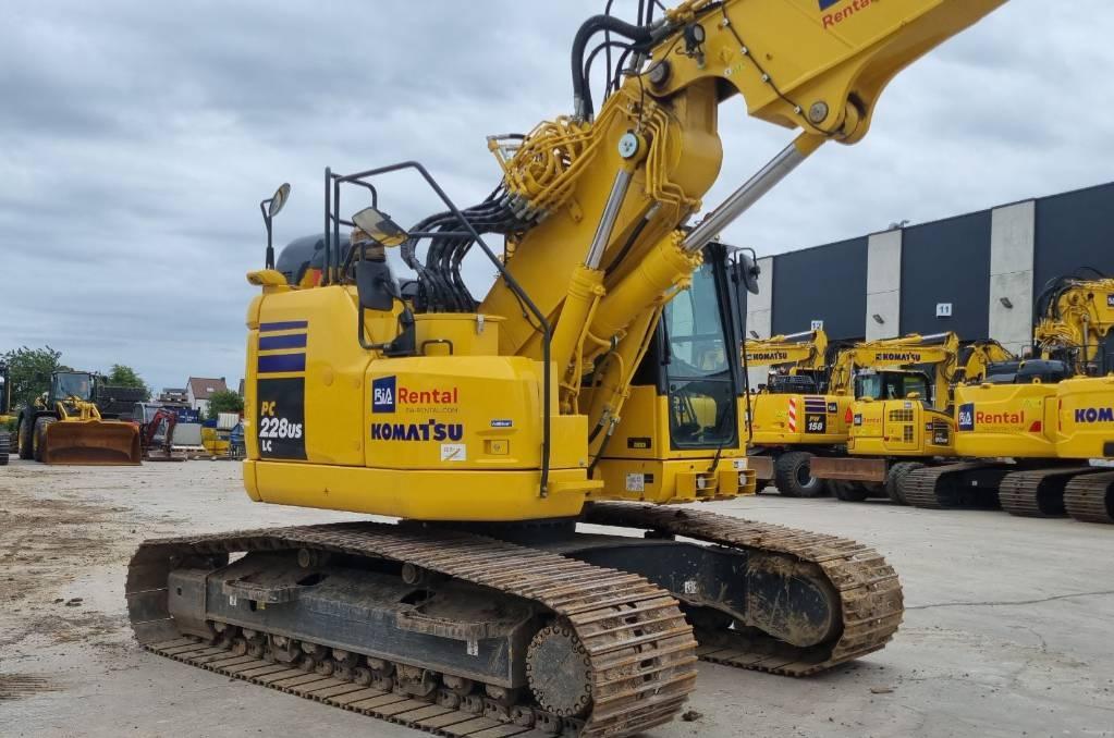 Komatsu PC228USLC-11E0 Raupenbagger
