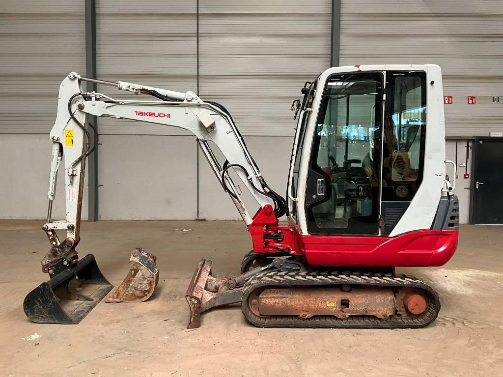 Takeuchi TB 228 Minibagger < 7t