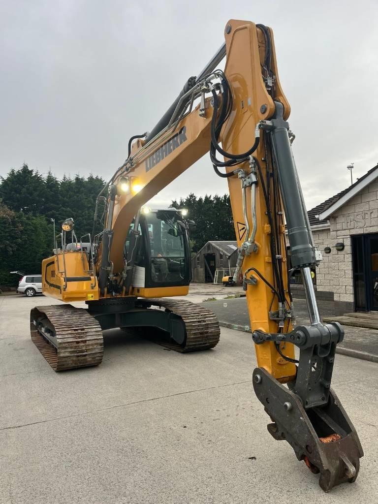 Liebherr R 922 Crawler excavators