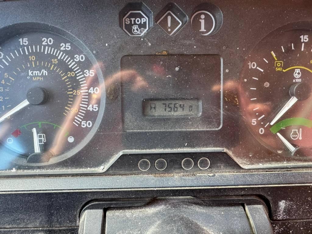 John Deere 6310 Tractores