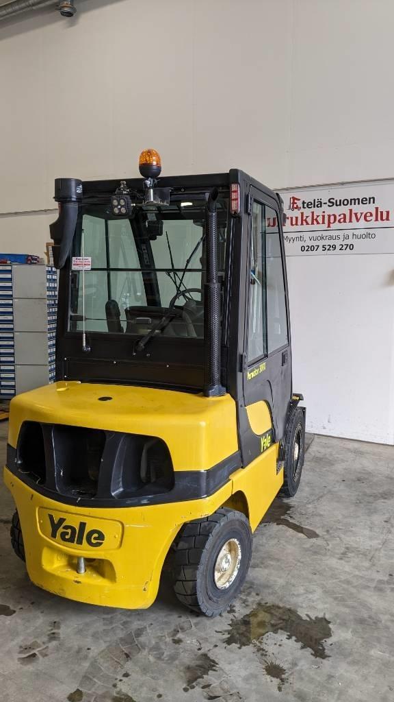 Yale GDP30VX Dieseltrukit