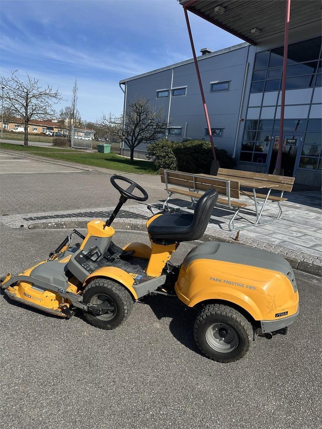 Stiga Park Prestige 4wd Åkgräsklippare