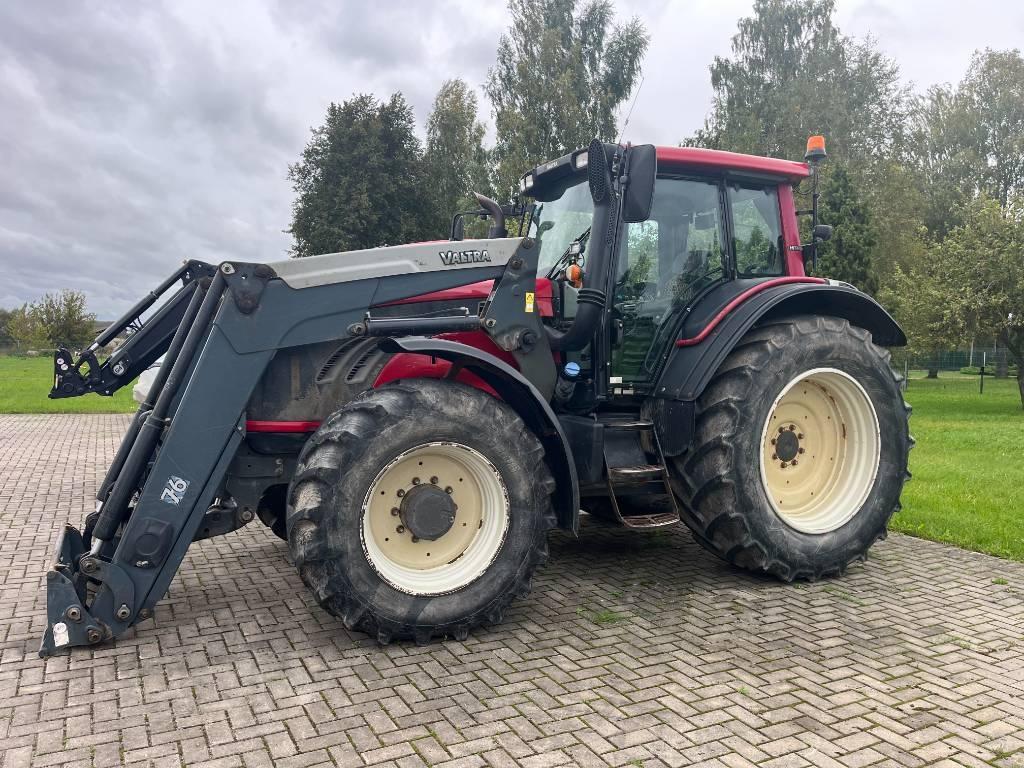Valtra T 193 Traktori
