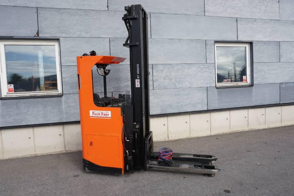 Toyota SRE160L Selvkørende stablere