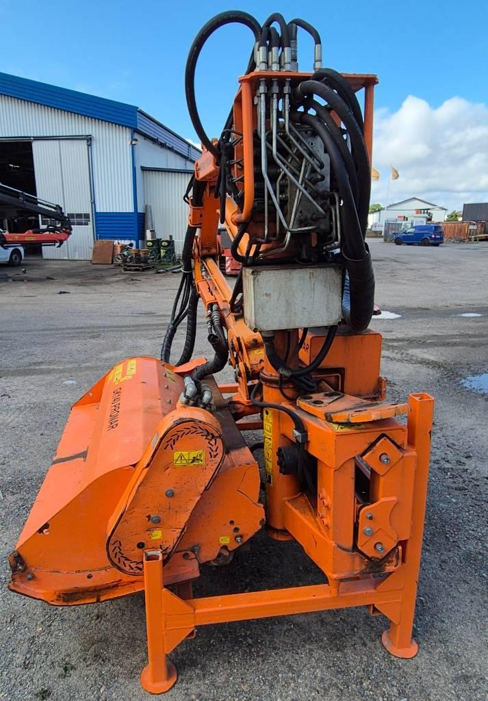 Pronar WWP600 med 140 klippaggregat Hedge cutters