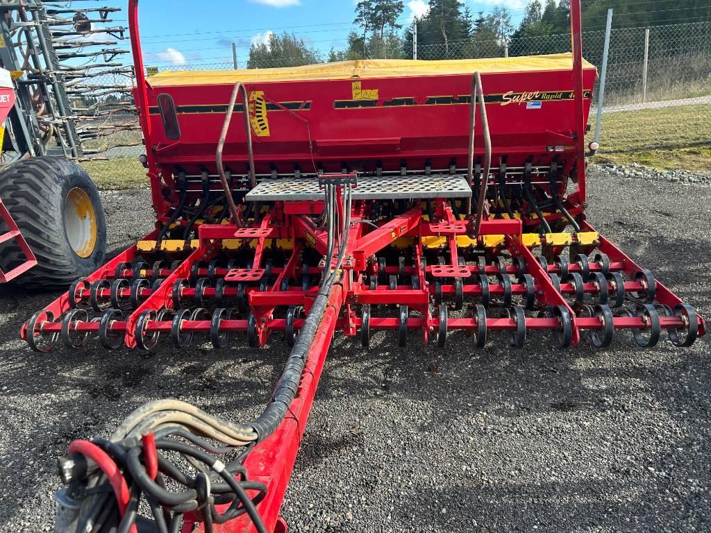Väderstad Rapid400C Perforatrici