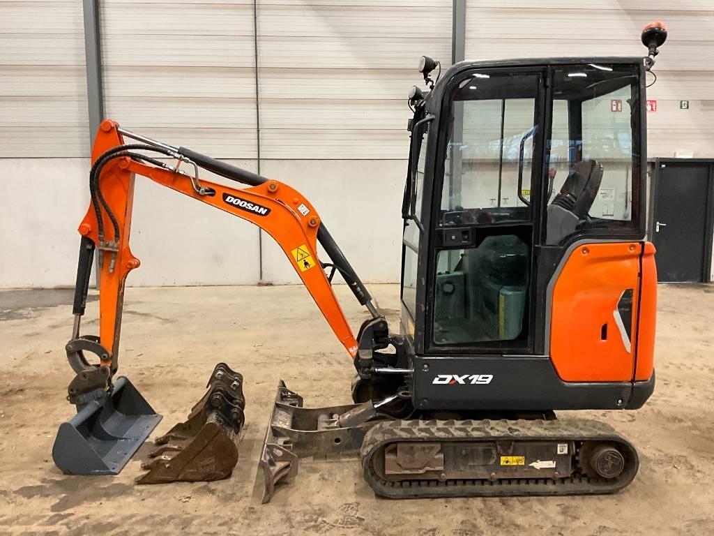 Doosan DX 19 Miniescavatori