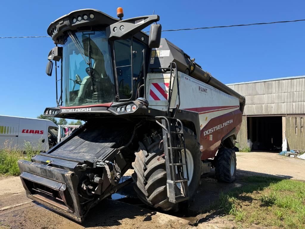Rostselmash RSM 161 Combine harvesters
