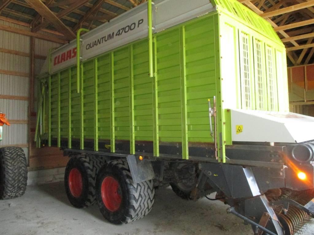 CLAAS Quantum 4700 Self loading trailers