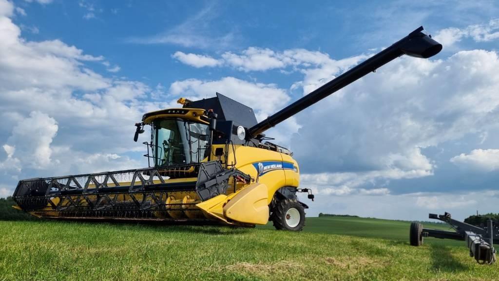New Holland CX 8.90 SLH Mietitrebbiatrici
