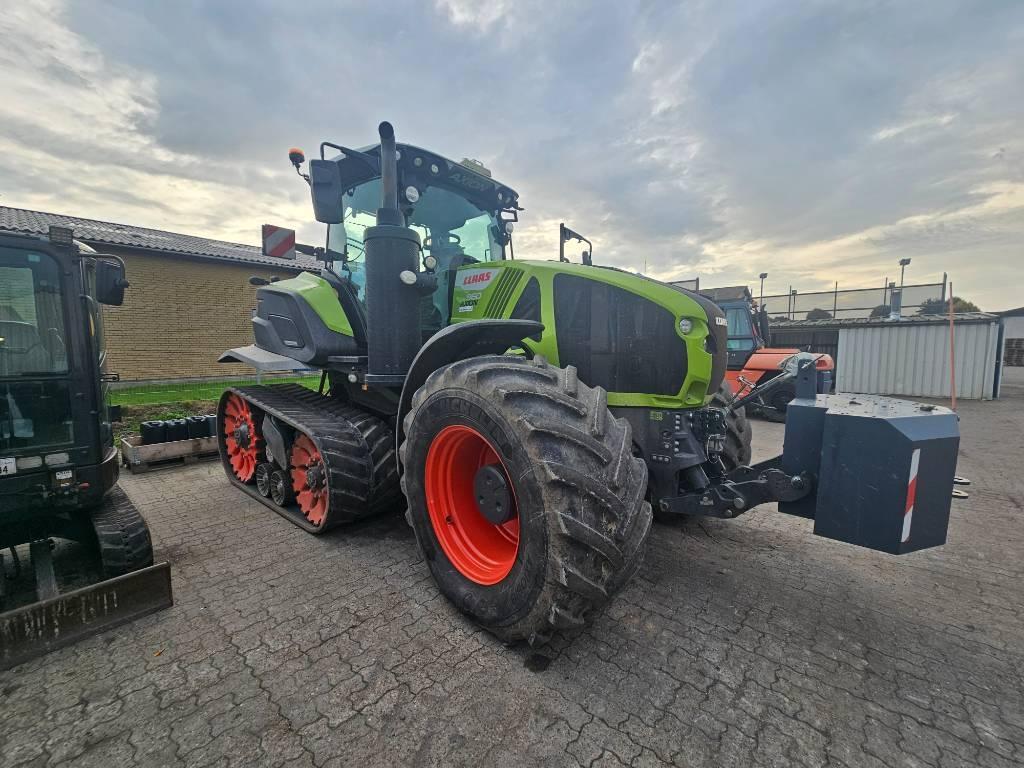 CLAAS AXION 960 TT Tractors