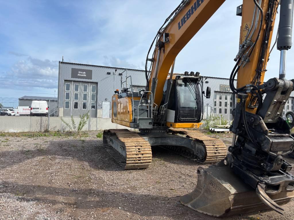 Liebherr R 924 Bandgrävare